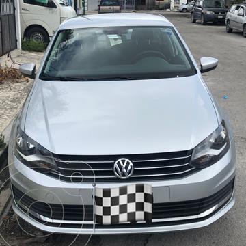 Volkswagen Vento Comfortline usado (2018) color Plata precio $200,000