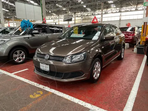 Volkswagen Vento Active usado (2015) color Beige Metalico financiado en mensualidades(enganche $42,500 mensualidades desde $4,500)