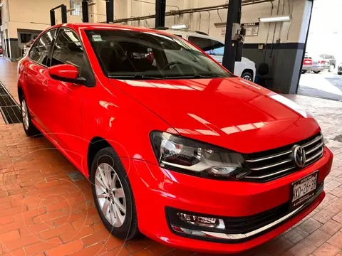 Volkswagen Vento Highline usado (2017) color Rojo Cobrizo precio $199,000