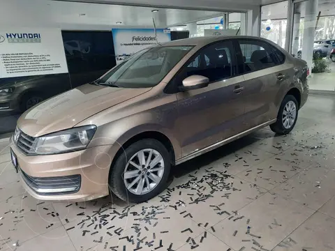 Volkswagen Vento Comfortline usado (2018) color Beige precio $215,000