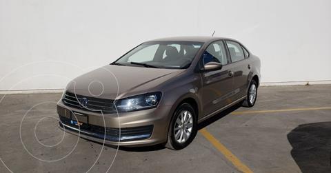 foto Volkswagen Vento Comfortline usado (2019) color Beige precio $166,900