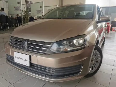 Volkswagen Vento Startline usado (2020) color Dorado precio $225,000