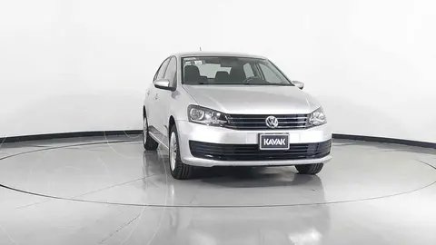 foto Volkswagen Vento Startline usado (2019) color Negro precio $234,999