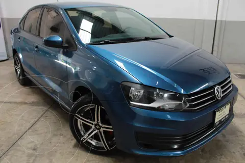 Volkswagen Vento Startline Aut usado (2018) color Azul financiado en mensualidades(enganche $58,173 mensualidades desde $7,058)