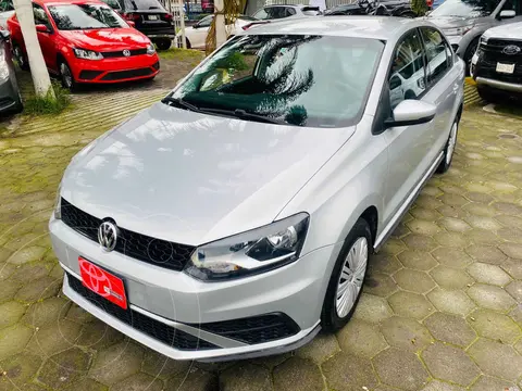 Volkswagen Vento Startline usado (2022) color Plata precio $249,000