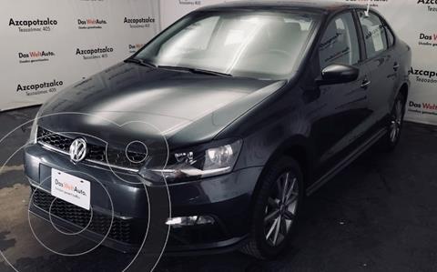 foto Volkswagen Vento Comfortline Plus usado (2020) color Gris Carbono precio $279,990