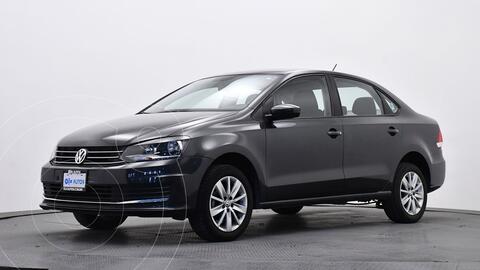 Volkswagen Vento Comfortline usado (2019) color Gris Oscuro precio $244,000
