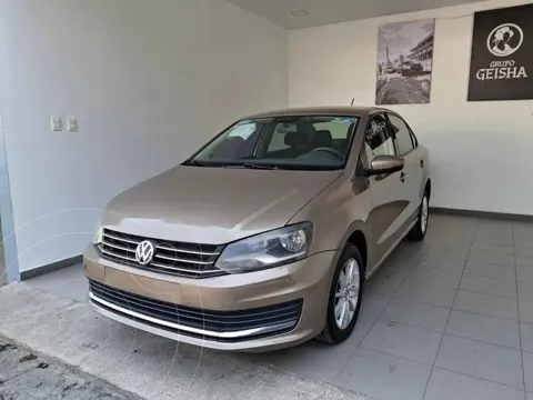 Volkswagen Vento Comfortline usado (2018) color Marron precio $186,000
