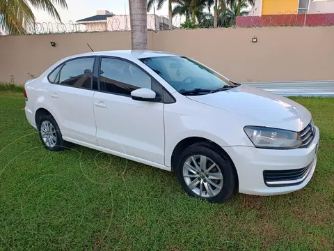 Volkswagen Vento Comfortline usado (2017) color Blanco precio $173,000