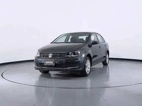 Volkswagen Vento Comfortline usado (2019) color Negro precio $235,999