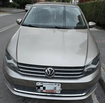 Volkswagen Vento Comfortline usado (2017) color Beige Metalico precio $166,500