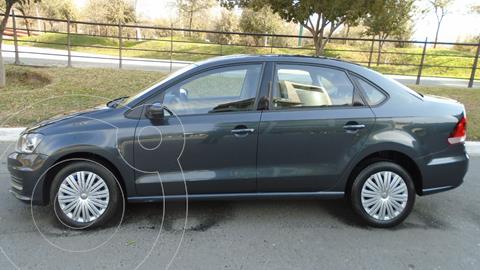 foto Volkswagen Vento Comfortline usado (2020) precio $204,900