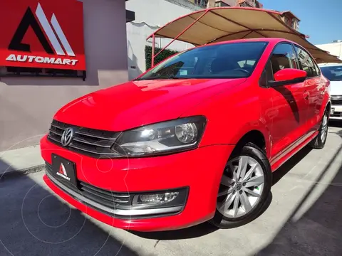 Volkswagen Vento Highline Aut usado (2017) color Rojo Flash precio $179,000