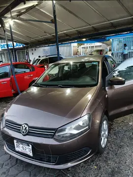 Volkswagen Vento Active Aut usado (2015) color Marron precio $130,000