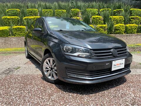 Volkswagen Vento Comfortline usado (2017) color Gris Carbono financiado en mensualidades(enganche $44,750 mensualidades desde $4,466)
