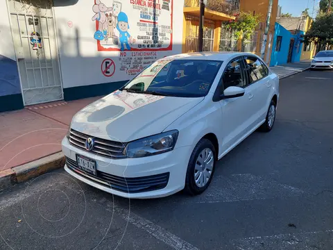 Volkswagen Vento Startline usado (2017) color Blanco precio $180,000