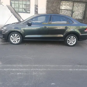 Volkswagen Vento Comfortline usado (2020) color Gris Carbono precio $185,000