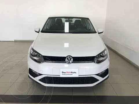 Volkswagen Vento Comfortline Aut usado (2020) color Blanco financiado en mensualidades(enganche $72,682 mensualidades desde $7,365)