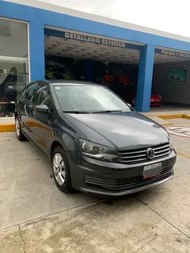 Volkswagen Vento Comfortline usado (2016) color Gris precio $140,000