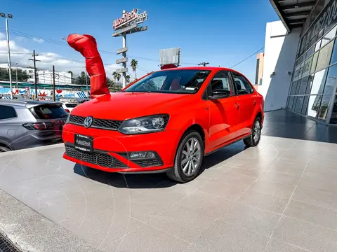 Volkswagen Vento Join usado (2022) color Rojo financiado en mensualidades(enganche $59,180 mensualidades desde $6,056)