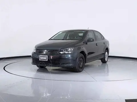 Volkswagen Vento Startline Aut usado (2019) color Gris precio $231,999
