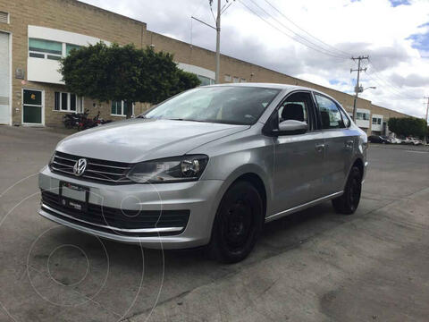 Volkswagen Vento TDI Comfortline usado (2018) color Plata precio $132,000