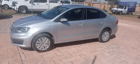 Volkswagen Vento Startline Aut usado (2019) color Plata precio $180,000