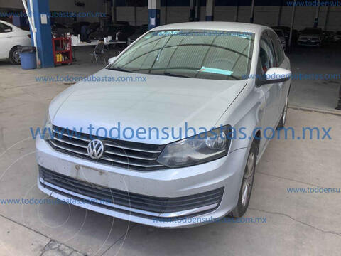 Volkswagen Vento Comfortline usado (2017) color Plata precio $122,000