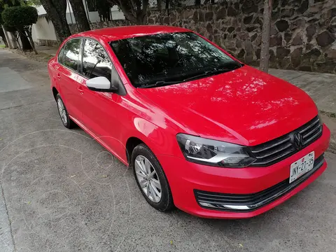 Volkswagen Vento Comfortline usado (2017) color Rojo Flash precio $165,000