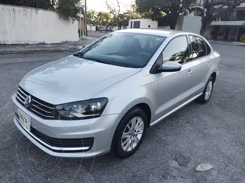 Volkswagen Vento Comfortline usado (2018) color Plata precio $190,000