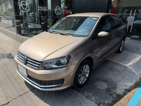 Volkswagen Vento Comfortline usado (2019) color Bronce precio $179,000