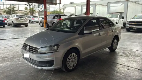 Volkswagen Vento Comfortline usado (2017) color Plata precio $149,000