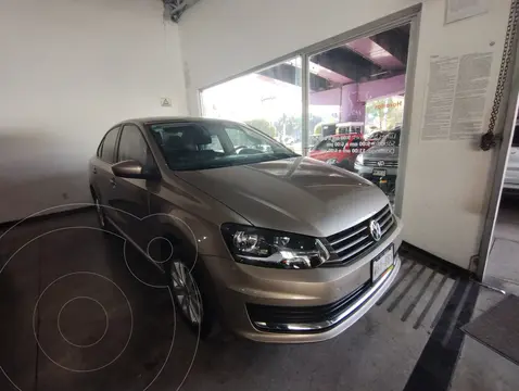 Volkswagen Vento Comfortline Aut usado (2019) color Beige Metalico financiado en mensualidades(enganche $66,249 mensualidades desde $6,138)