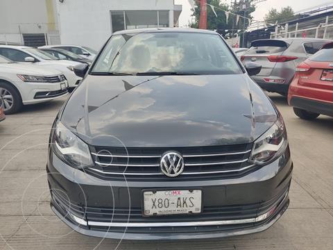 foto Volkswagen Vento Comfortline Aut usado (2017) color Gris Carbono precio $160,000