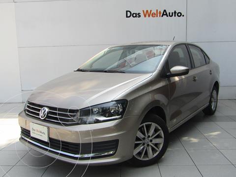 foto Volkswagen Vento TDI Comfortline usado (2018) color Beige Metalico precio $209,000