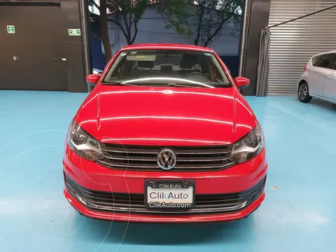Volkswagen Vento Comfortline usado (2018) color Rojo precio $200,000
