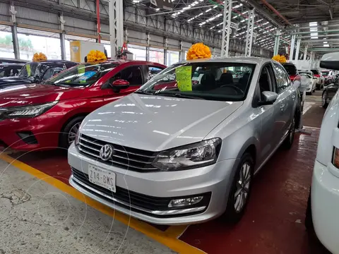 Volkswagen Vento Highline usado (2019) color Blanco Candy financiado en mensualidades(enganche $65,500 mensualidades desde $5,000)