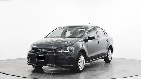 foto Volkswagen Vento Startline usado (2020) color Gris precio $224,224