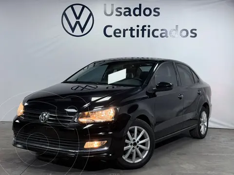 Volkswagen Vento Highline Aut usado (2019) color Negro financiado en mensualidades(enganche $23,000)