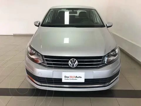 Volkswagen Vento Comfortline Aut usado (2019) color Plata financiado en mensualidades(enganche $65,024 mensualidades desde $6,511)