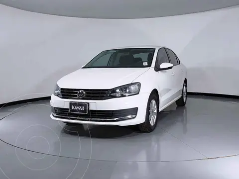 Volkswagen Vento Comfortline usado (2019) color Gris precio $240,999