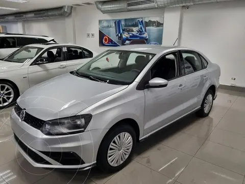 Volkswagen Vento Startline Tiptronic usado (2020) color Plata precio $265,000