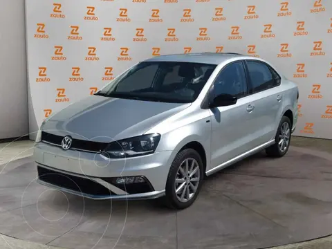 Volkswagen Vento Join usado (2022) color Plata financiado en mensualidades(enganche $77,974 mensualidades desde $4,600)