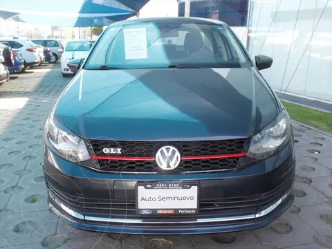 Volkswagen Vento Comfortline usado (2018) color Gris financiado en mensualidades(enganche $61,250 mensualidades desde $6,000)