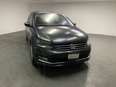 Volkswagen Vento Highline usado (2019) color Gris precio $235,000