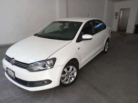 Volkswagen Vento Highline usado (2015) color Blanco precio $130,000