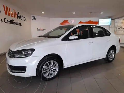 Volkswagen Vento Comfortline usado (2018) color Blanco financiado en mensualidades(enganche $60,125 mensualidades desde $5,876)