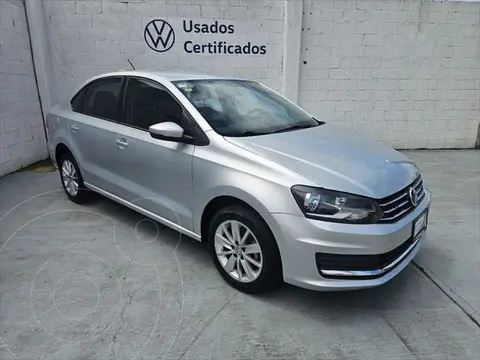 Volkswagen Vento Comfortline usado (2020) color plateado precio $234,900