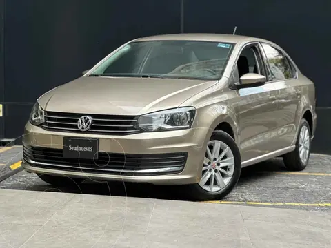 Volkswagen Vento Comfortline Aut usado (2020) color Caf precio $220,000