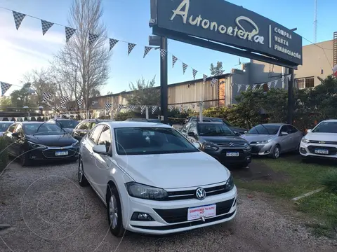 Volkswagen Virtus Comfortline 1.6 Aut usado (2018) color Blanco precio $20.000.000